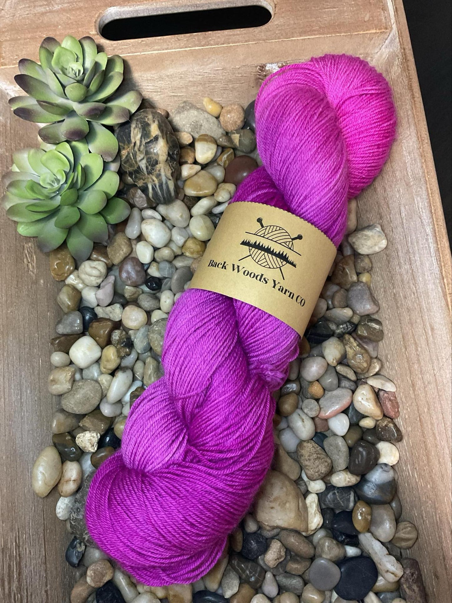 Fingering 75% superwash, 25% nylon 462 Yds