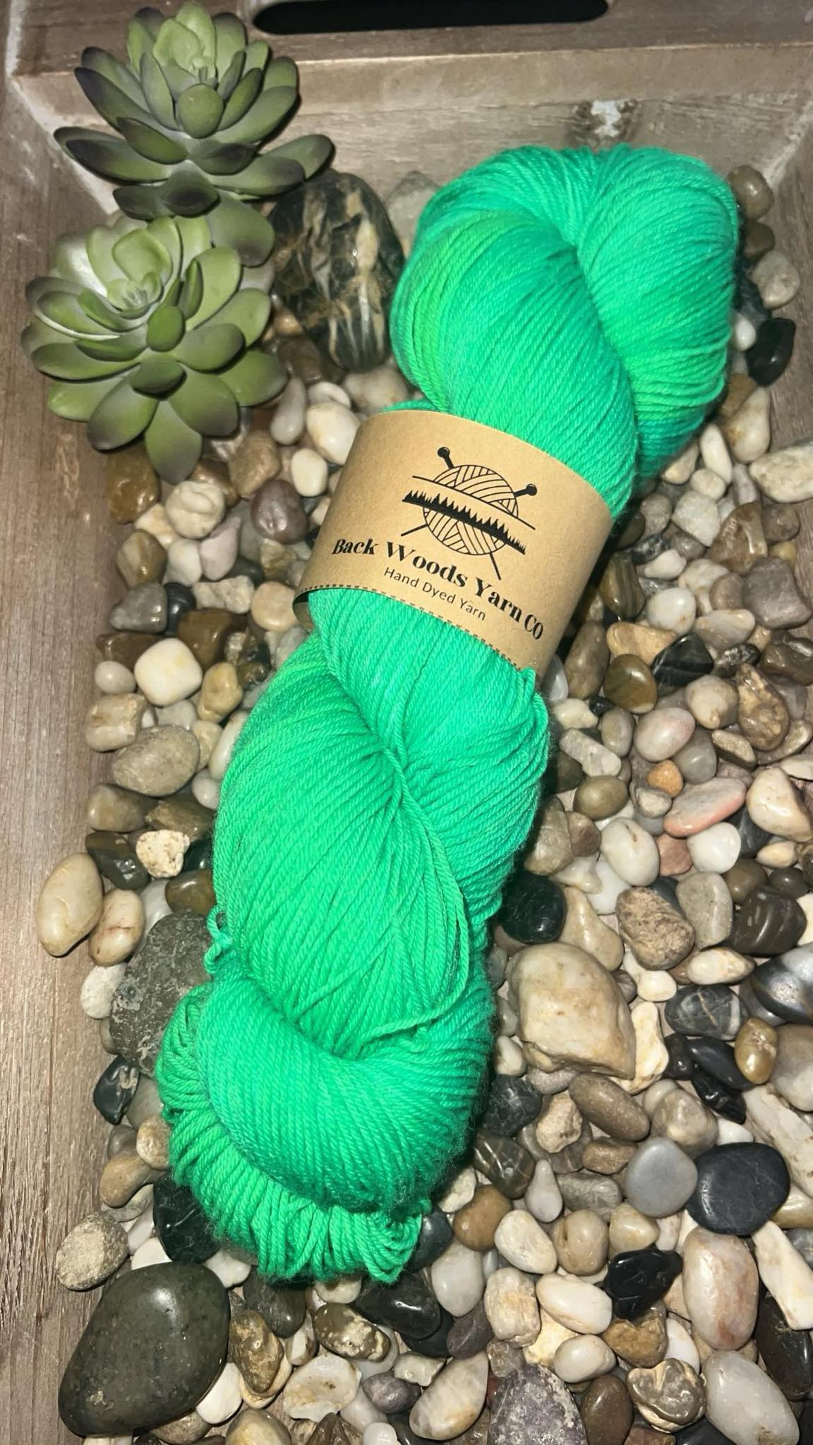 Fingering 75% superwash, 25% nylon 462 Yds